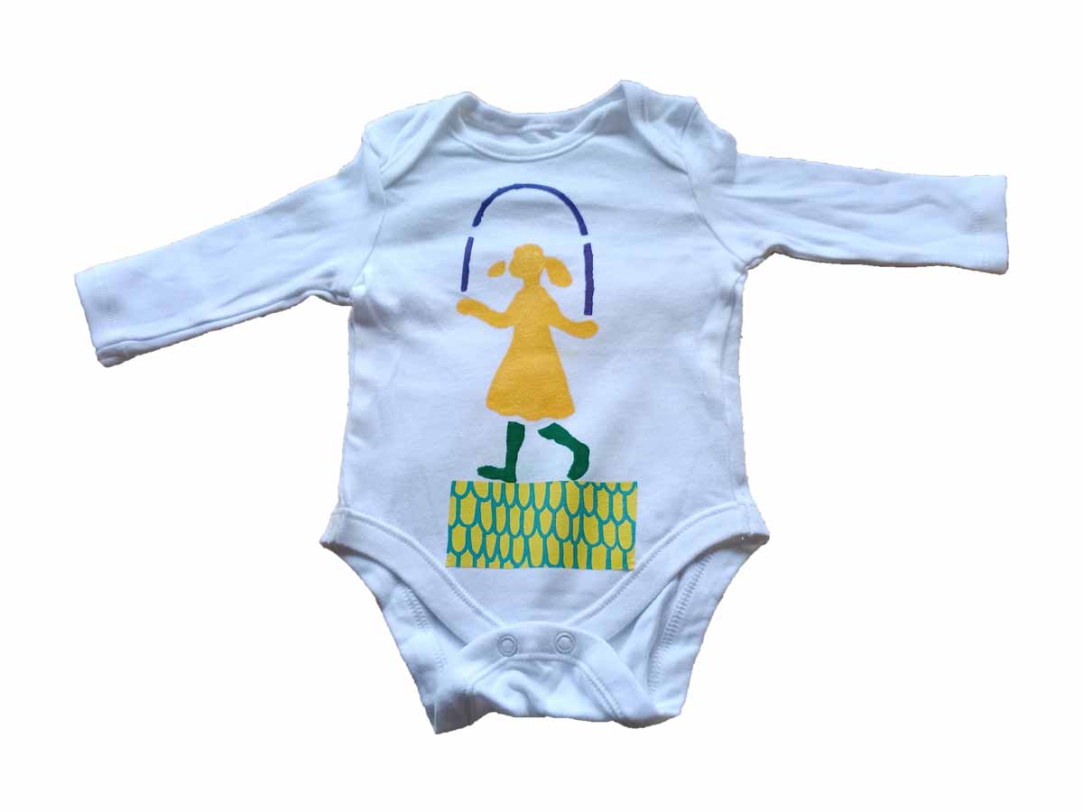 Body ^Ref.: Niña Saltando Comba^